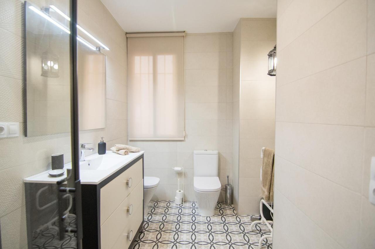 Tuguest Alhondiga Apartment Granada Esterno foto
